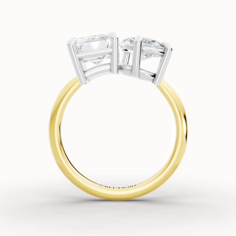 Emerald & Pear Toi et Moi Engagement Ring side profile