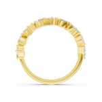 Mixed-shape diamond wedding ring in yellow gold, side profile