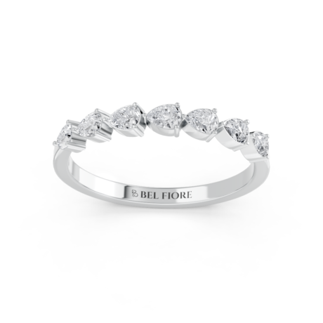 pear-diamond-wedding-ring